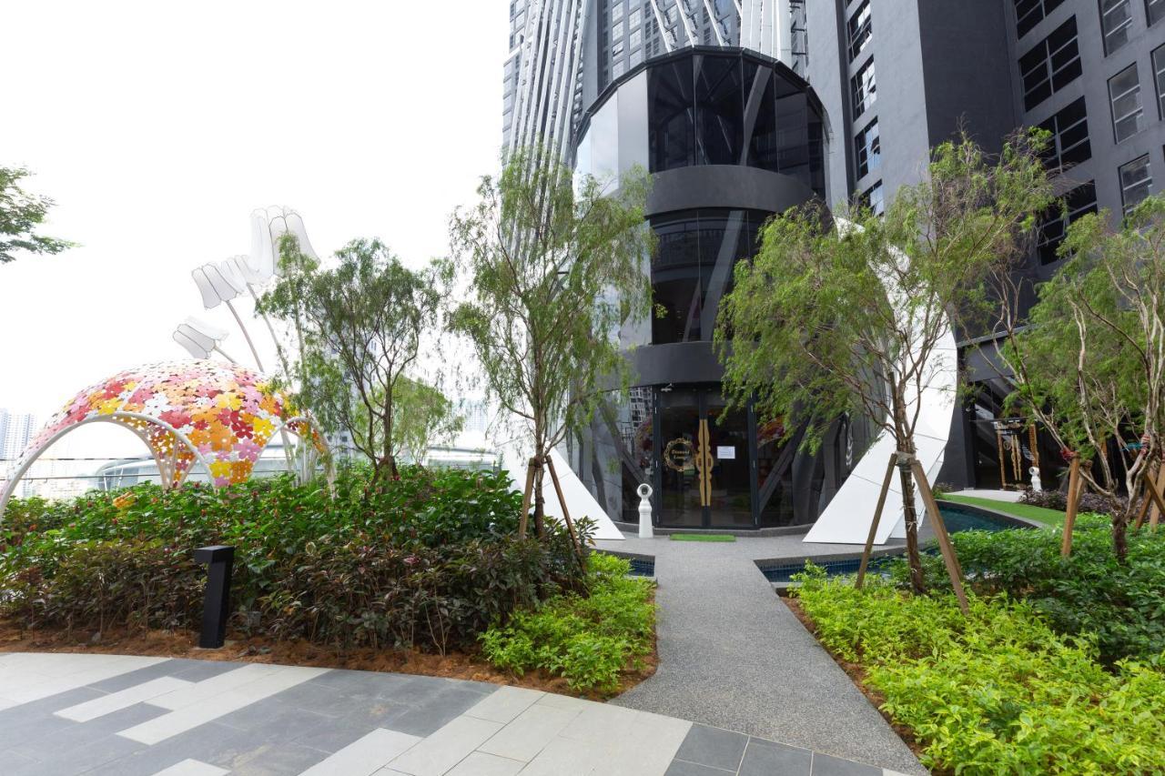 Near Mitec, Arte Mont Kiara By Cobnb Apartment *